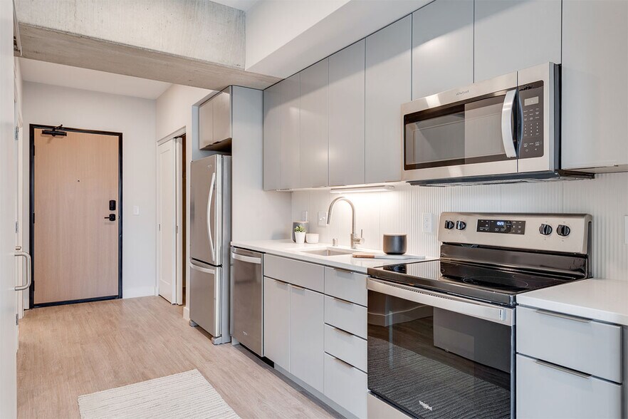 Moda on Raymond 760 Raymond Ave Saint Paul MN 55114 Apartment Finder