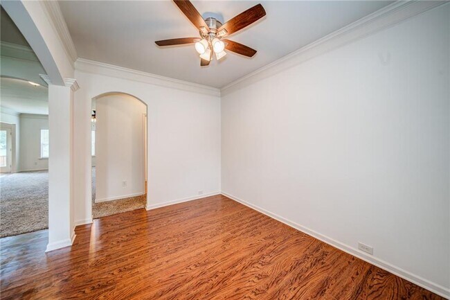 Building Photo - 129 Stonewood Creek Ct