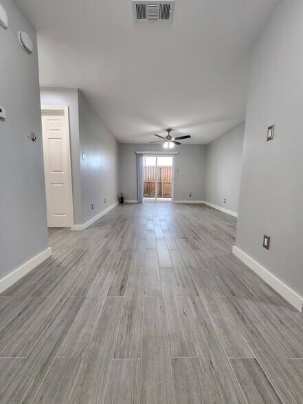 Building Photo - 10555 Turtlewood Ct