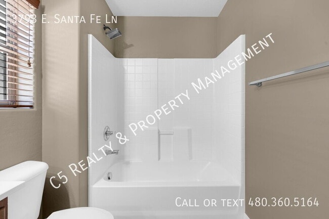 Building Photo - 3793 E Santa Fe Ln