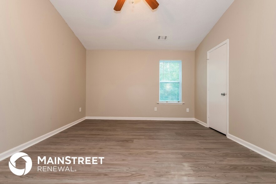 Building Photo - 6265 Leverett Dr