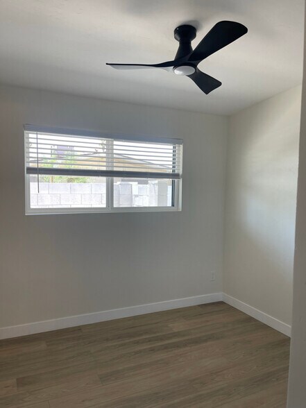 Building Photo - 3301 N 66th Pl
