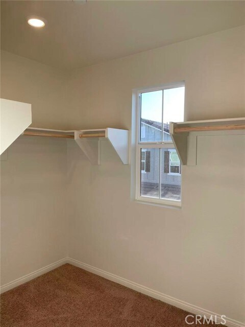 Building Photo - 8552 Midway Ln