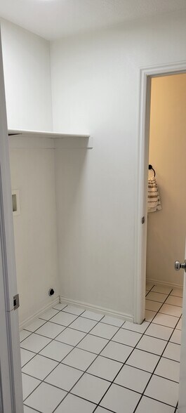 Building Photo - 545 W 600 N