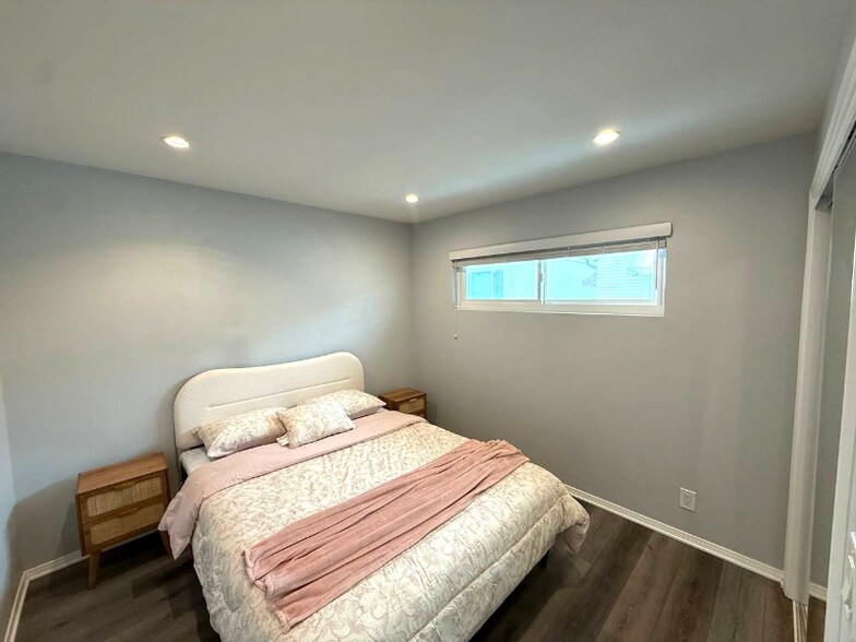 Building Photo - 315 Sapphire Ave