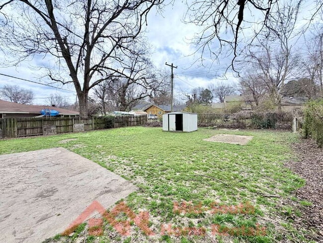 Building Photo - 4061 Navaho Ave