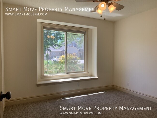 Building Photo - 570 Anton-
