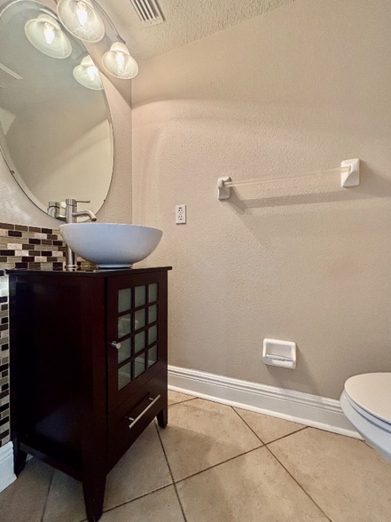 Building Photo - 13576 Forest Lake Dr