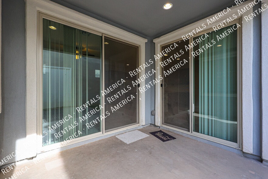 Building Photo - 2264 S Wallrade Ln