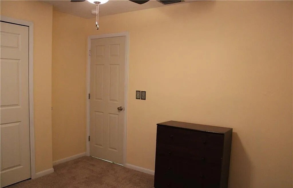 Building Photo - 203 SE 15th Pl