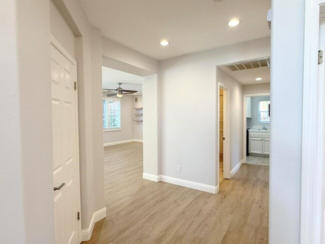 Building Photo - Beautifully Remodeled Modern Home In Wests...