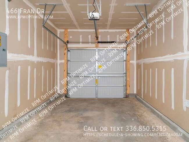 Building Photo - 466 Fran Dr