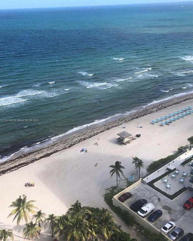 Building Photo - 2301 S Ocean Dr