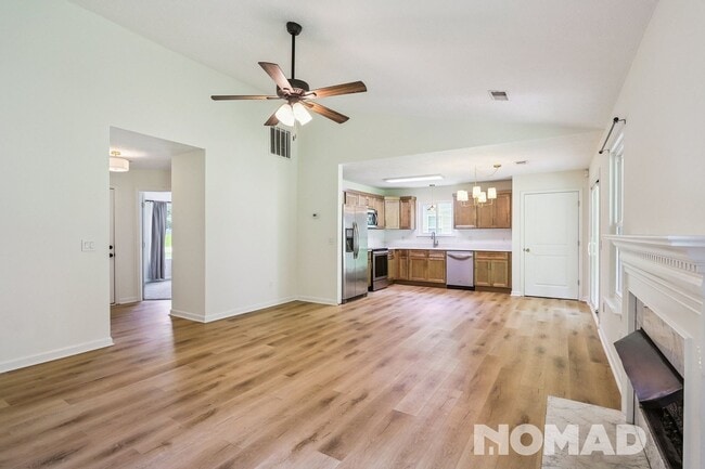 Building Photo - 1015 Chelsea Dr