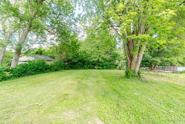 Building Photo - 509 Diecks Dr