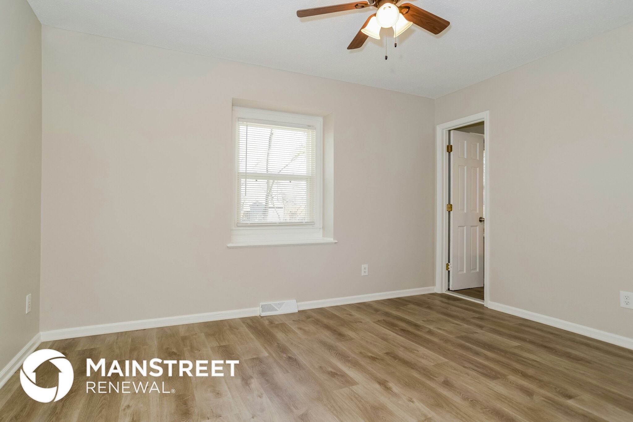 Building Photo - 4701 NE 48th St