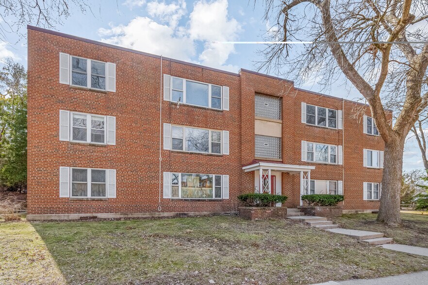 Building Photo - 24 Sherman Ter