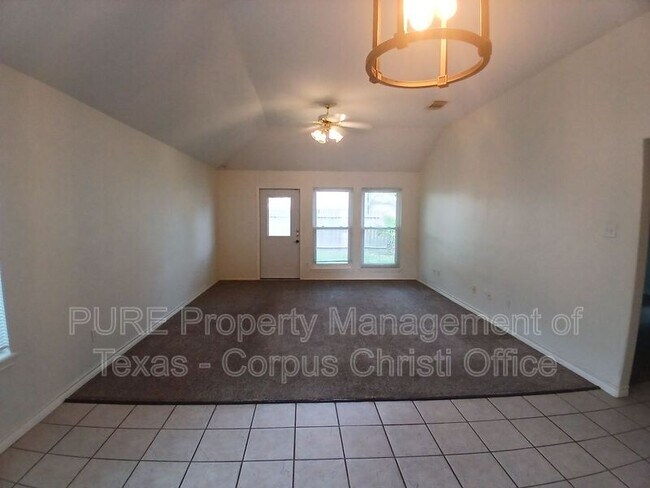 Building Photo - 7609 Cold Springs Dr