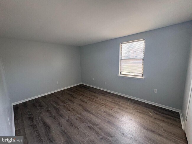 Building Photo - 7900 Frankford Ave