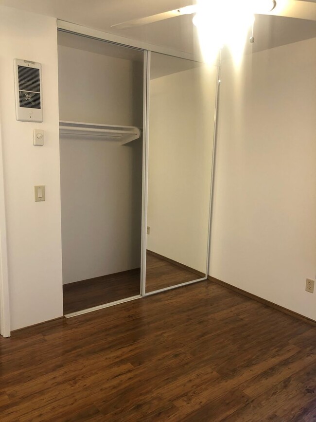 Building Photo - Rancho Mission Villas, 1 Bedroom, 1 Bath, ...