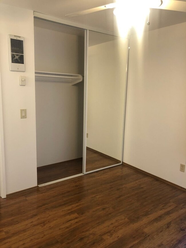 Building Photo - Rancho Mission Villas, 1 Bedroom, 1 Bath,  Community Pool & Spa!