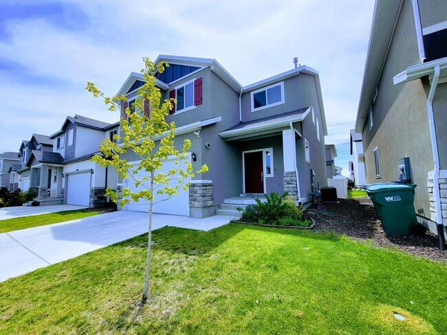 Building Photo - Fantastic Huge Bluffdale Home!!!!