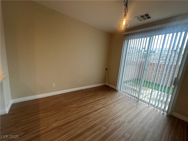 Building Photo - 760 Solitude Point Ave