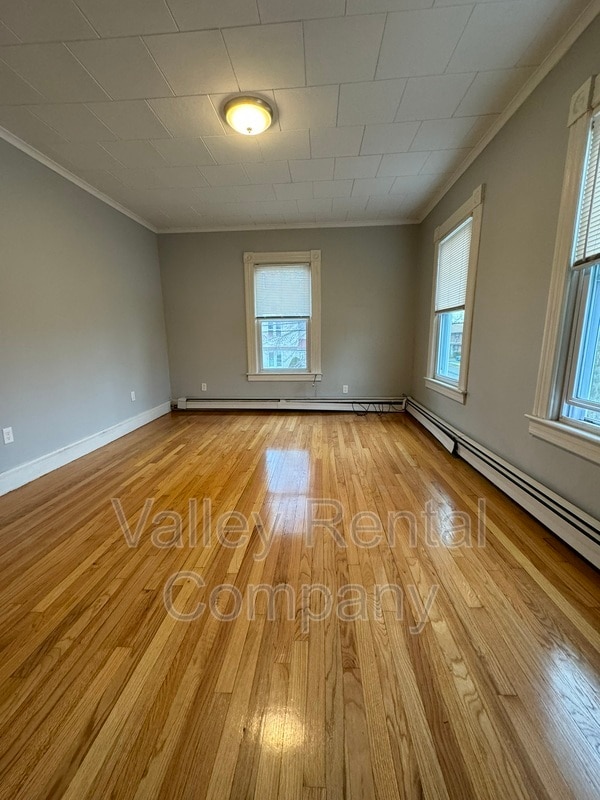 Building Photo - 86 Bridge St