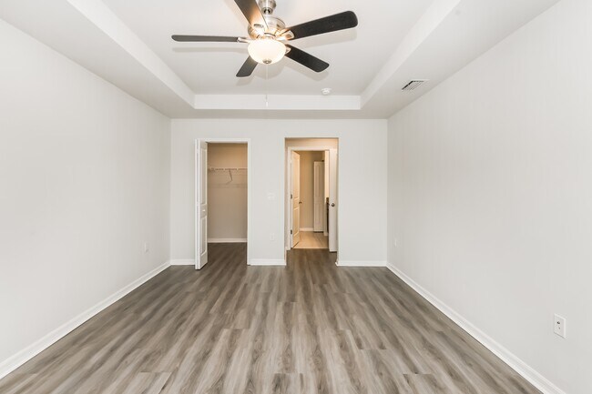 Building Photo - 3007 51st St W