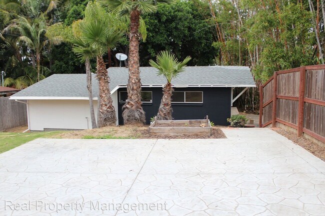 Primary Photo - 856 Capri Rd