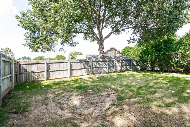 Building Photo - 7688 Shadow Fork Ln