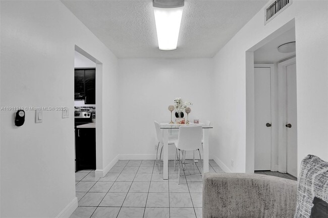 Building Photo - 3530 NW 43rd Ave