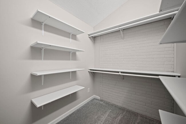 Building Photo - Spacious 4BR (or 3BR + Bonus) with 2 Living Rooms, Screened Porch & 4-Car Garage