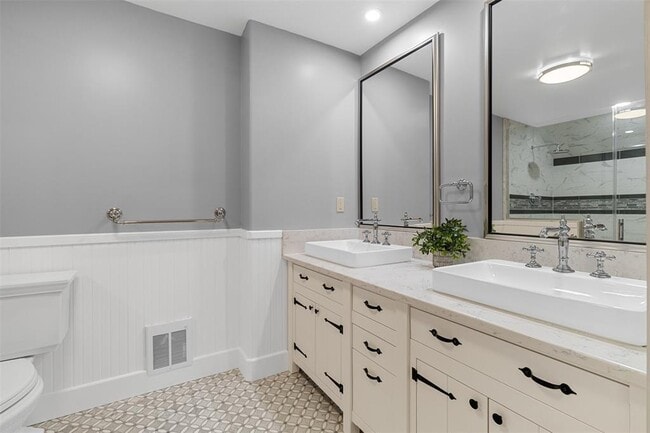 Building Photo - 4390 NY-32