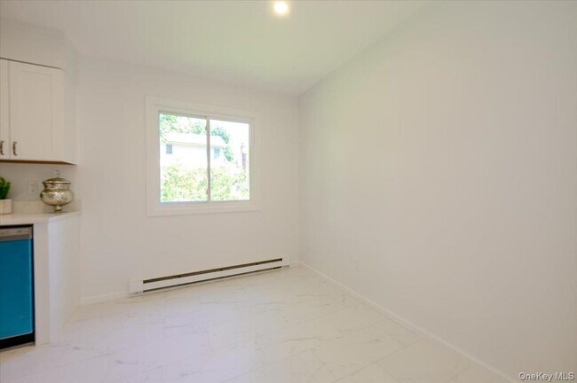 Building Photo - 43 Evert St