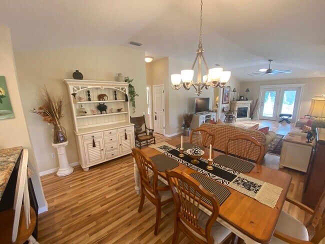 Building Photo - Beautiful Over Sized TURNKEY SEASONAL 2 bed 2 bath Rental on Golf Course in Polo Ridge