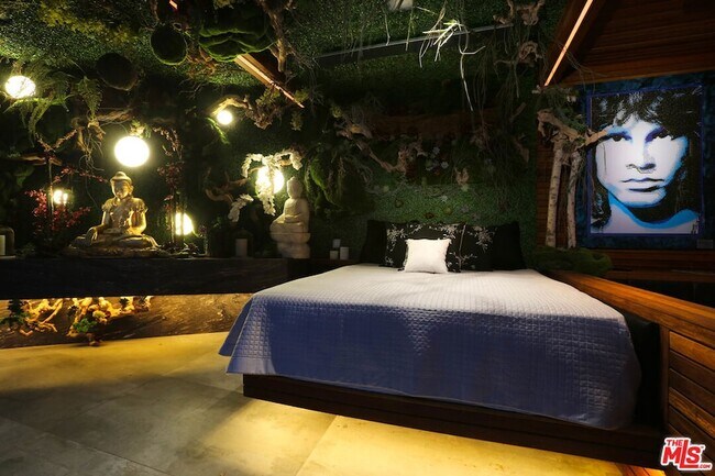 Building Photo - 8356 Sunset View Dr