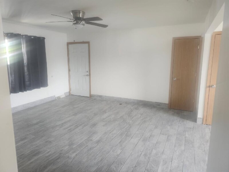 Building Photo - 5830 N 87th St