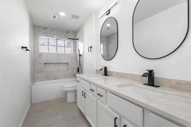 Building Photo - 2325 Flanders Ln