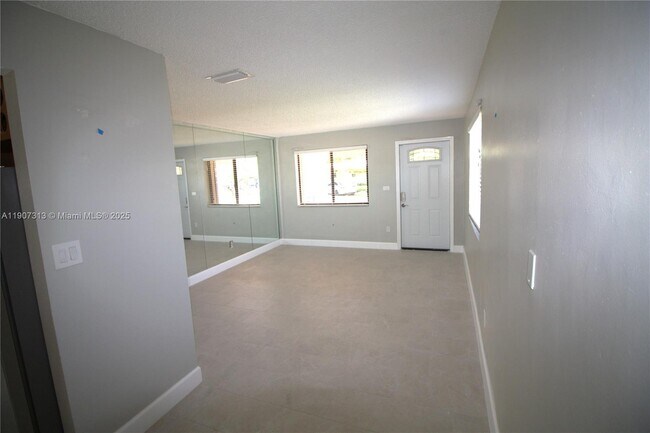 Building Photo - 11031 SW 43rd St