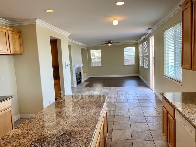 Building Photo - 33454 Twin Hills Way