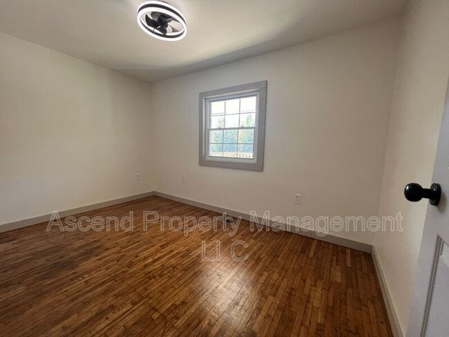 Building Photo - 342 Julian Rd