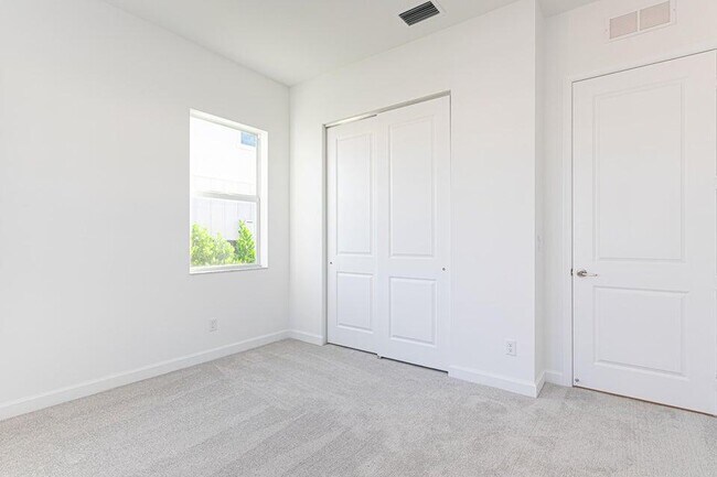 Building Photo - 1132 Haywagon Trl