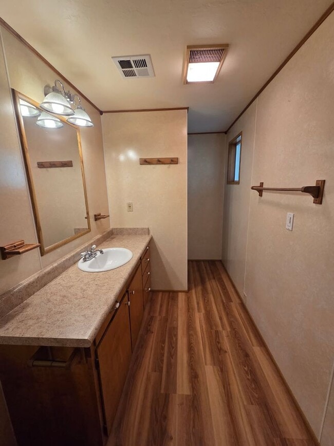 Building Photo - Cute Ashland Cottage | Two bedroom, two bath home | Available Now