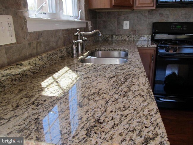 Building Photo - 20460 Greymont Terrace