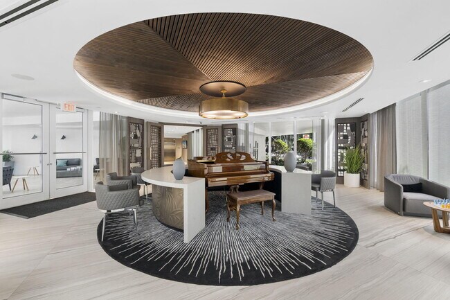 Building Photo - 333 Las Olas Way