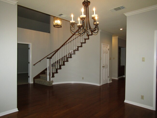 Building Photo - 10602 Cranford Ct