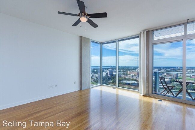 Building Photo - 777 N Ashley Dr