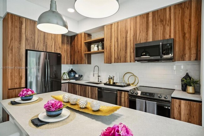 Building Photo - 2095 W Atlantic Ave