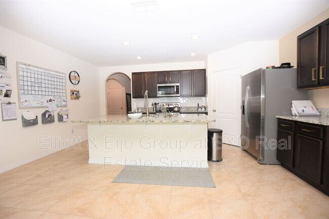 Building Photo - 3393 Tawny Grove Pl